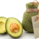How does an avocado ripen at home and what to consider when choosing it?