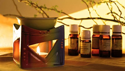 Aroma lamp with cinnamon essential oil