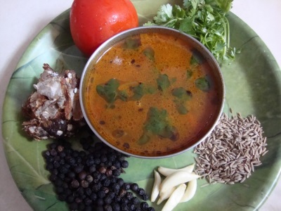 Vegetable soup with black pepper