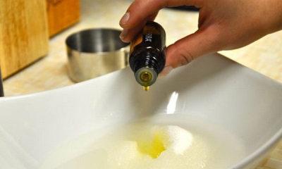 Eterično ulje crnog papra za obogaćivanje kozmetike