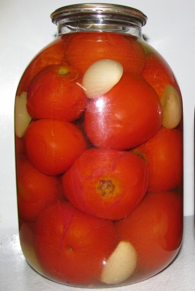 Marinated Tomatoes with Rocambole