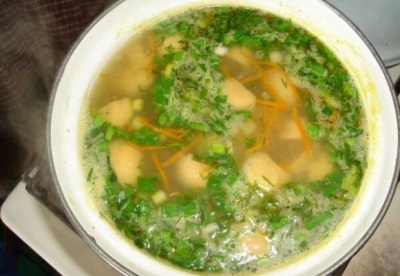 Soup with mushrooms puffballs