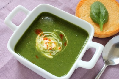Soup puree with spinach